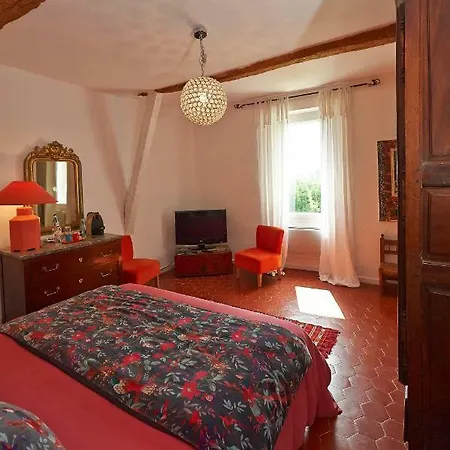 La Grande Maison De Bed & Breakfast